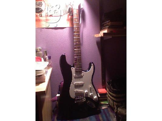 PoulaTo: ΗΛΕΚΤΡΙΚΗ ΚΙΘΑΡΑ fender squier bullet strat ΜΑΖΙ ΜΕ ΕΝΙΣΧΥΤΗ marshall mg series 10 cd